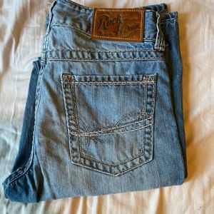 Wrangler Rock 47 Slim Straight Jeans